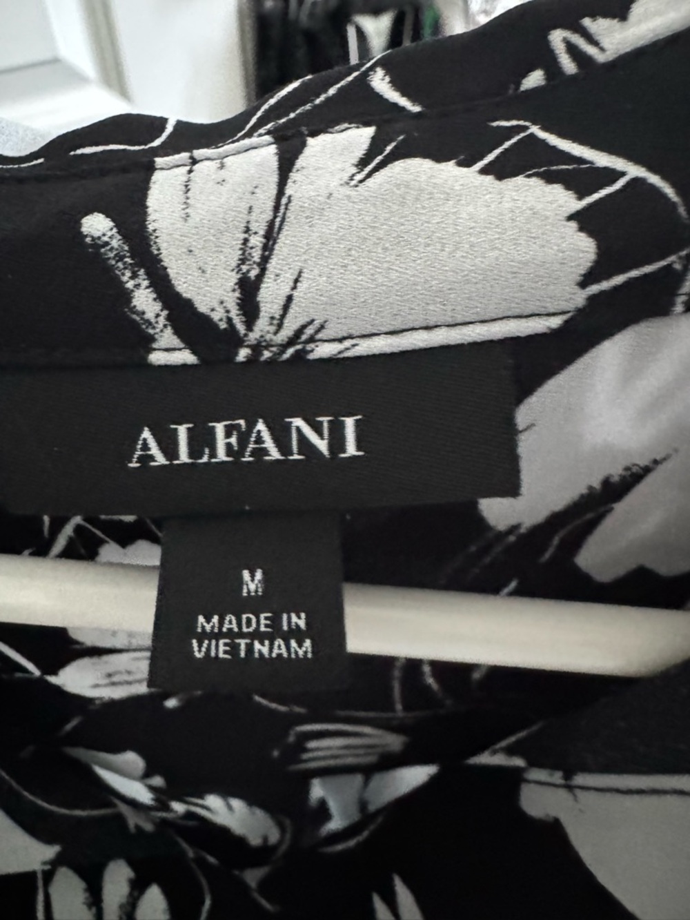 Alfani Black and White Floral Blouse - Picture 3 of 3